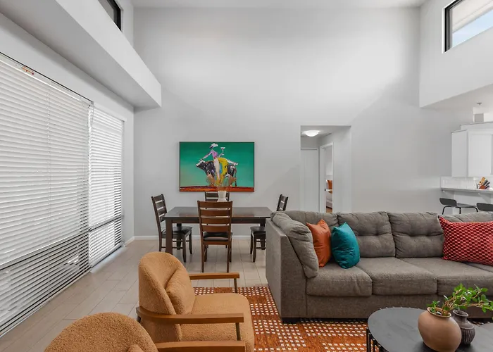 Zeta - Private Balcony - In Old Town Scottsdale
