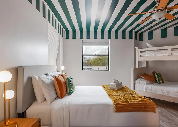 Zeta - Private Balcony - In Old Town Holiday home *