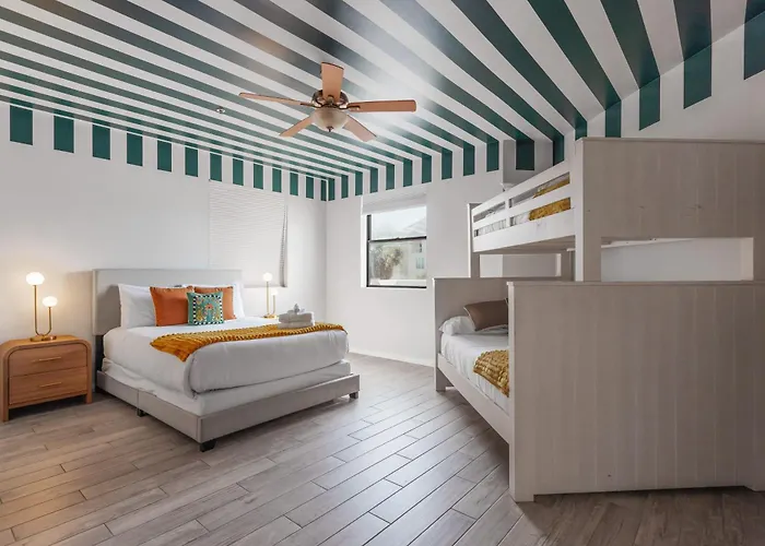 Zeta - Private Balcony - In Old Town *