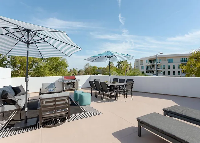 Zeta - Private Balcony - In Old Town